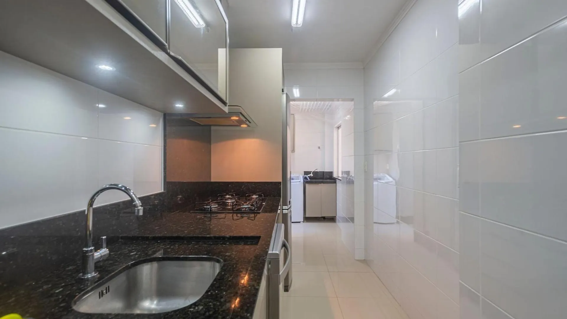 Mtfr037 Conforto C/ 2 Quartos, Ar Cond. E Garagem Balneario Camboriu