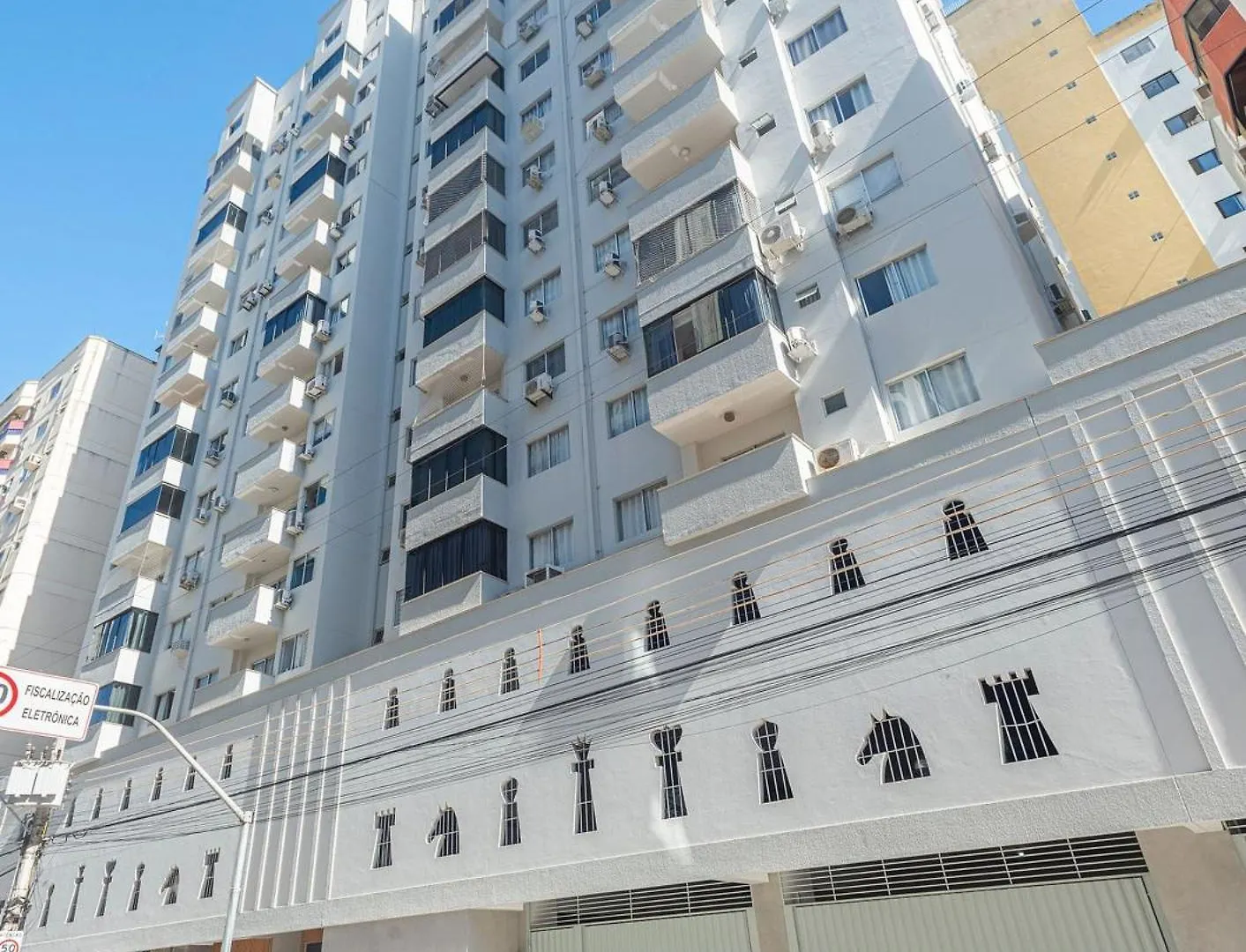 Holiday home Mtfr037 Conforto C/ 2 Quartos, Ar Cond. E Garagem Balneario Camboriu
