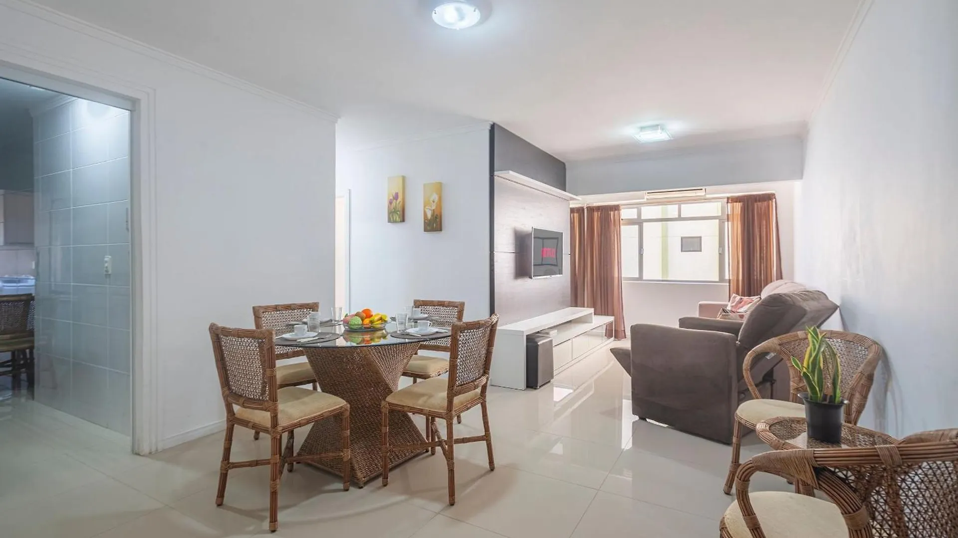 Mtfr037 Conforto C/ 2 Quartos, Ar Cond. E Garagem Balneario Camboriu 0*,